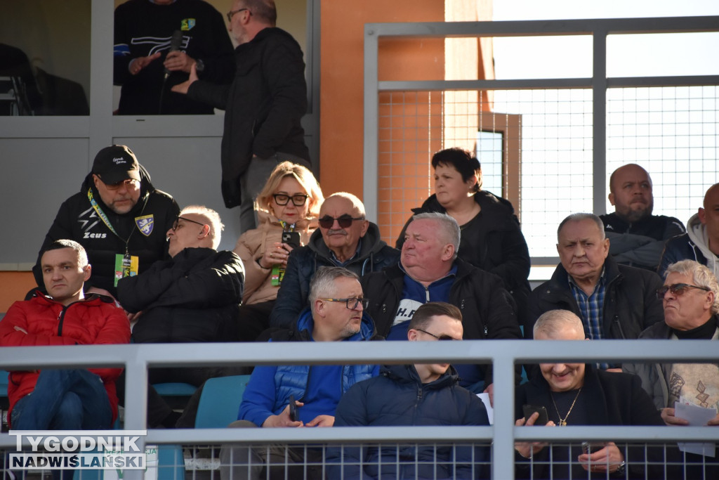 Zdjęcia kibiców na meczu Siarka - Chełmianka