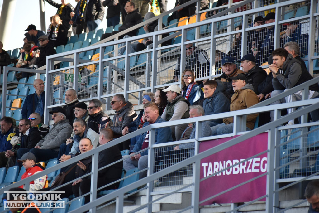 Zdjęcia kibiców na meczu Siarka - Chełmianka