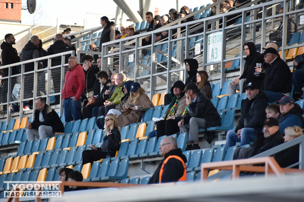 Zdjęcia kibiców na meczu Siarka - Chełmianka