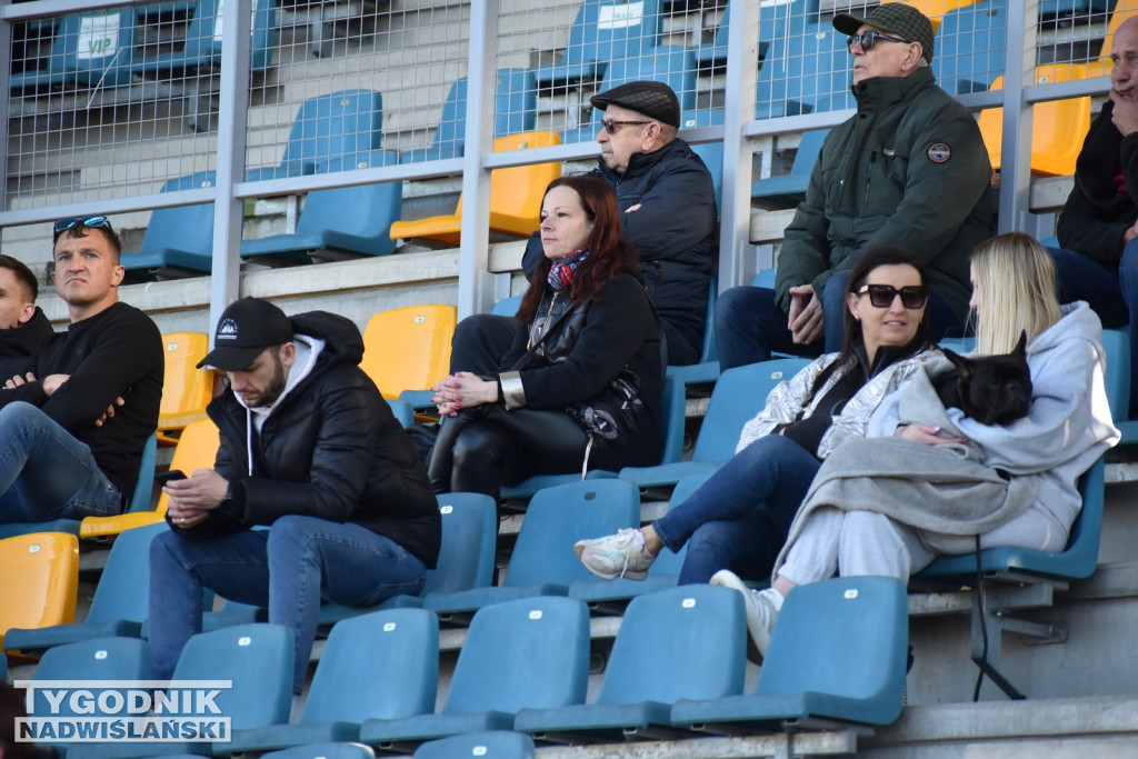 Zdjęcia kibiców na meczu Siarka - Chełmianka