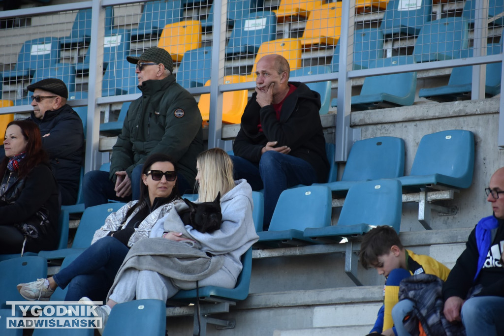 Zdjęcia kibiców na meczu Siarka - Chełmianka