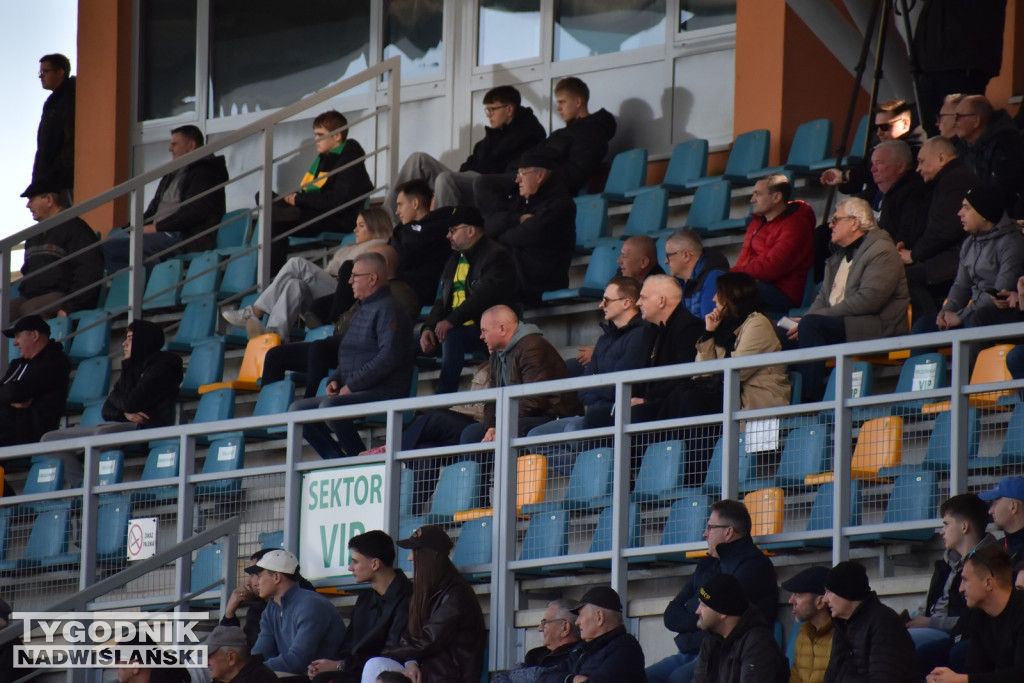 Zdjęcia kibiców na meczu Siarka - Chełmianka