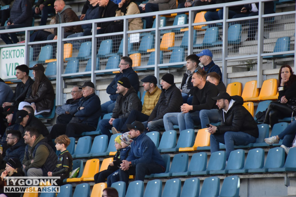Zdjęcia kibiców na meczu Siarka - Chełmianka