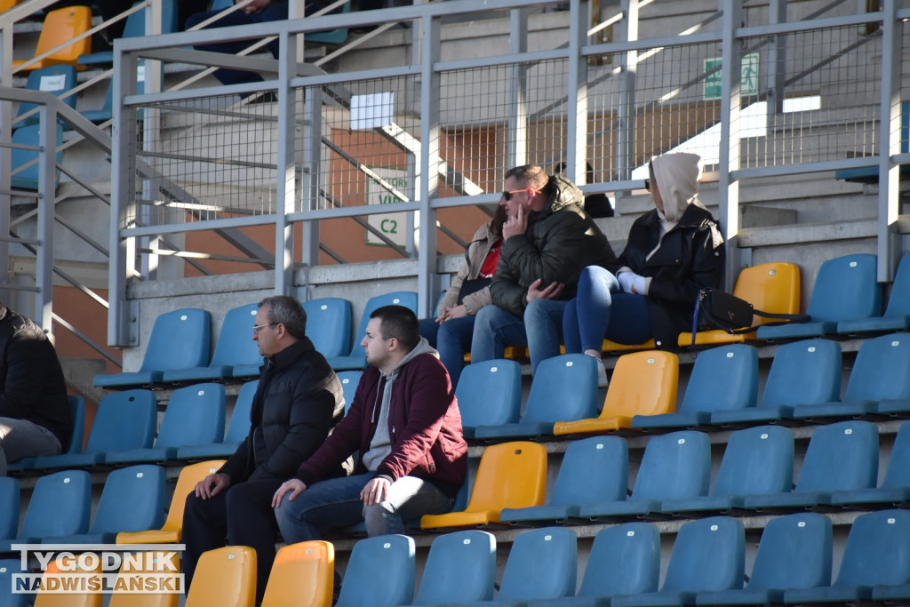 Zdjęcia kibiców na meczu Siarka - Chełmianka