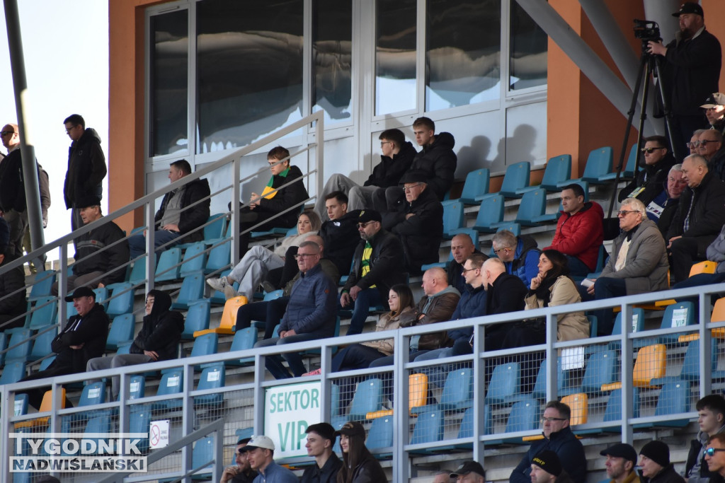 Zdjęcia kibiców na meczu Siarka - Chełmianka