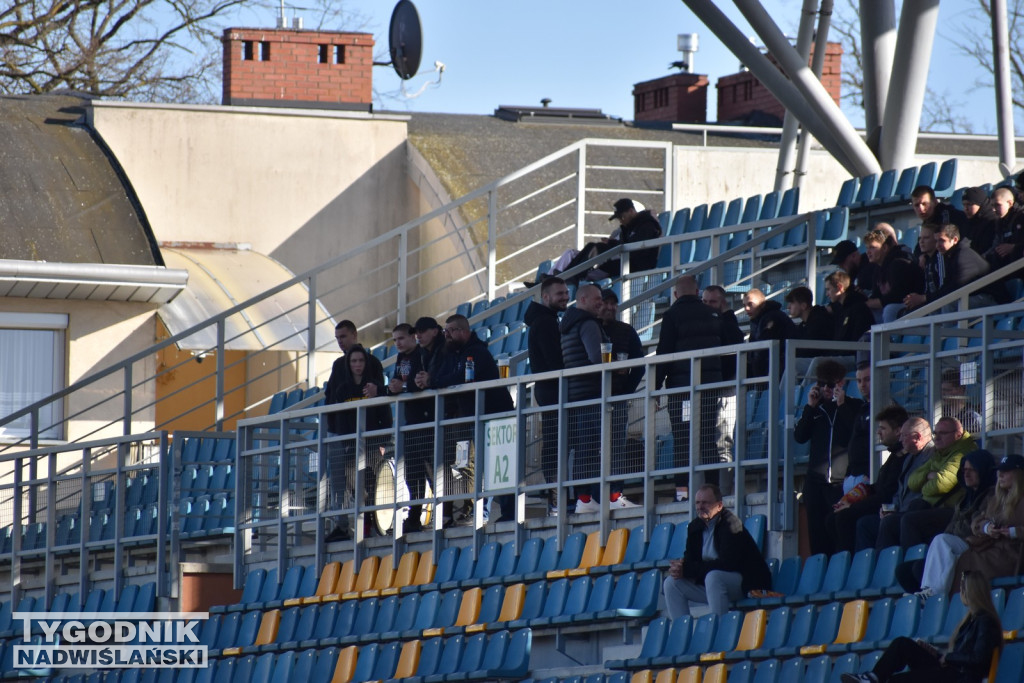 Zdjęcia kibiców na meczu Siarka - Chełmianka