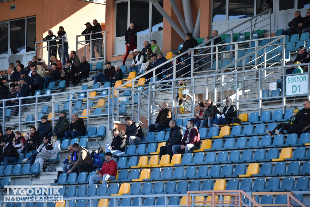 Zdjęcia kibiców na meczu Siarka - Chełmianka