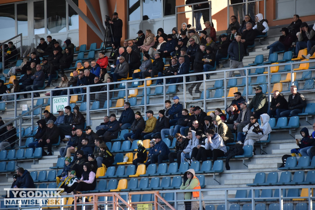 Zdjęcia kibiców na meczu Siarka - Chełmianka