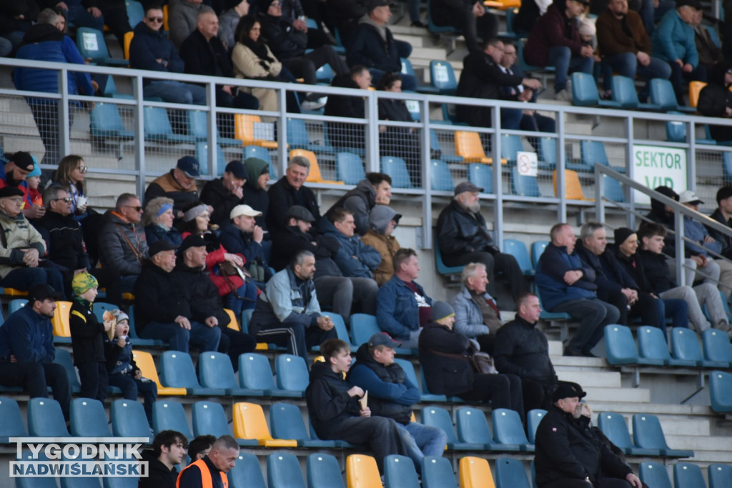 Zdjęcia kibiców na meczu Siarka - Chełmianka
