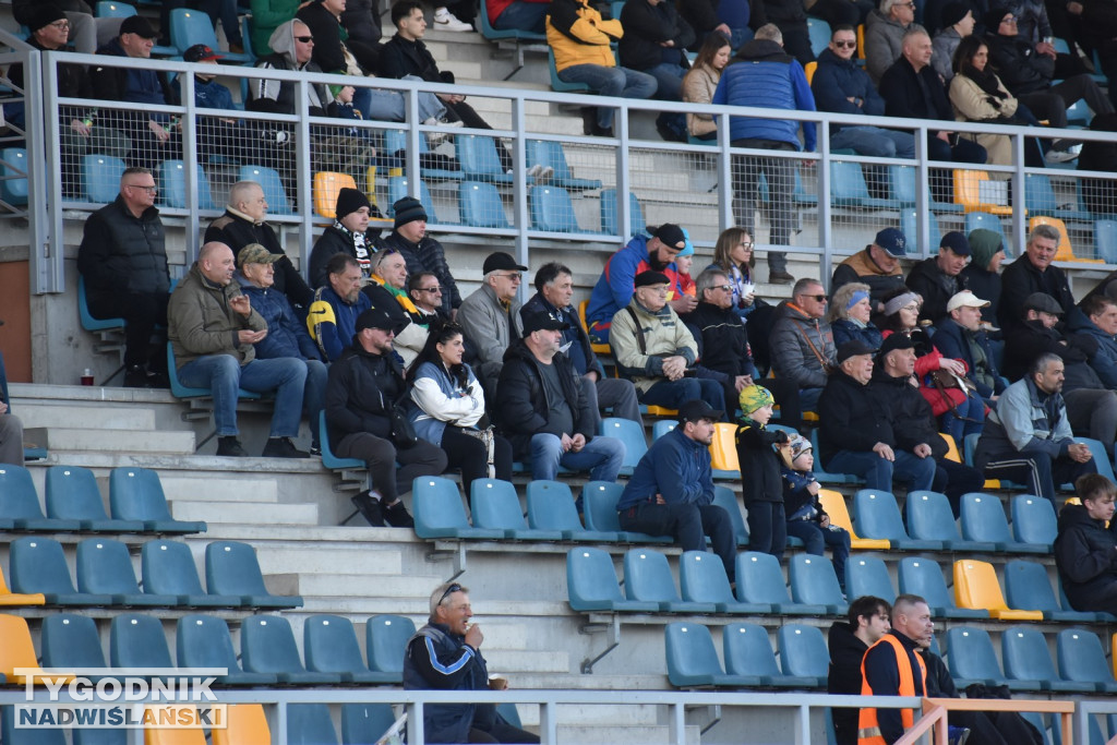 Zdjęcia kibiców na meczu Siarka - Chełmianka
