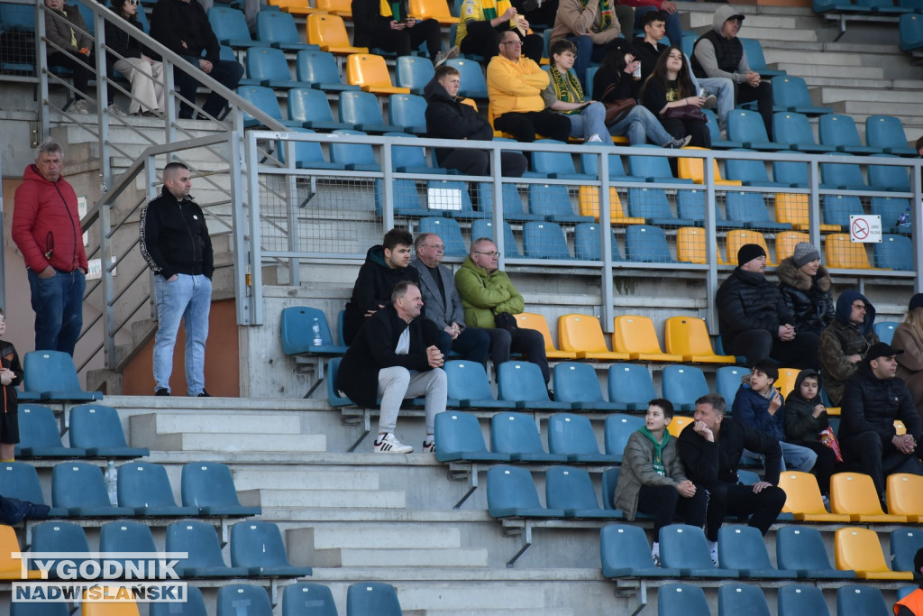 Zdjęcia kibiców na meczu Siarka - Chełmianka