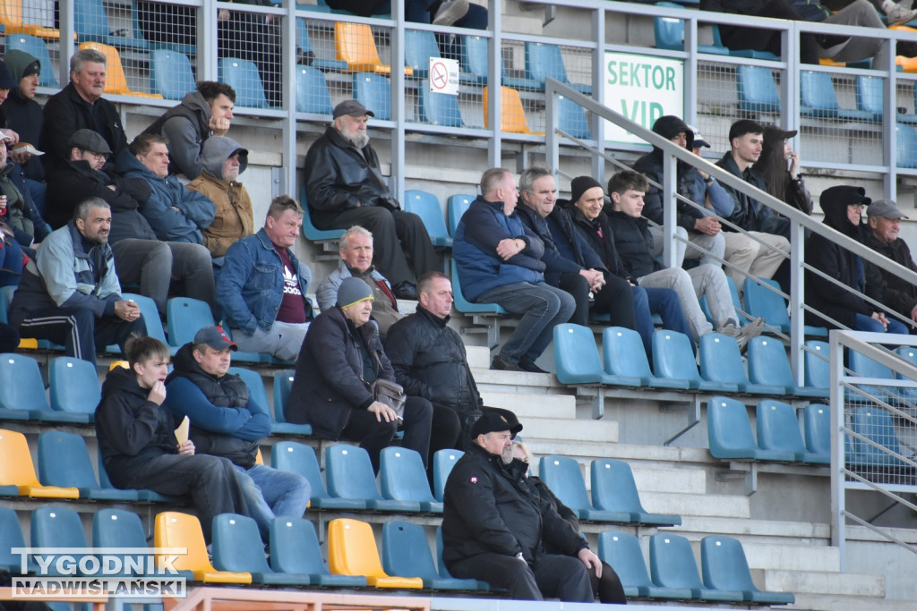Zdjęcia kibiców na meczu Siarka - Chełmianka