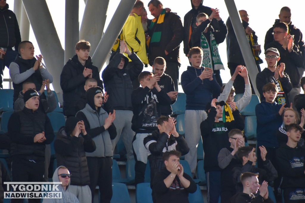 Zdjęcia kibiców na meczu Siarka - Chełmianka