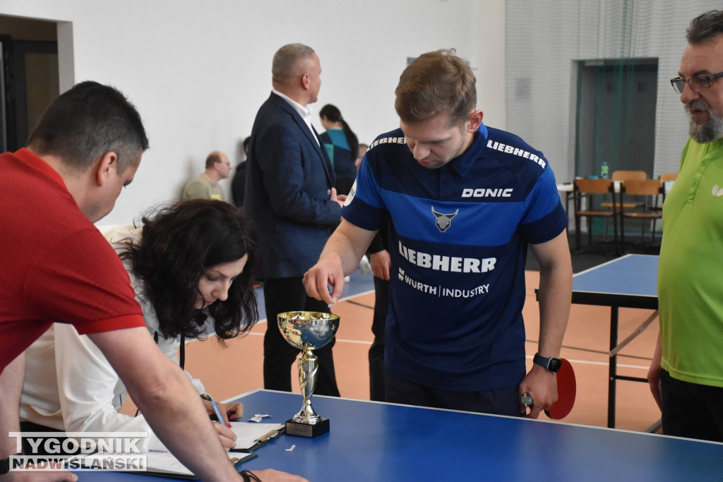 Turniej tenisa stołowego w Chmielowie