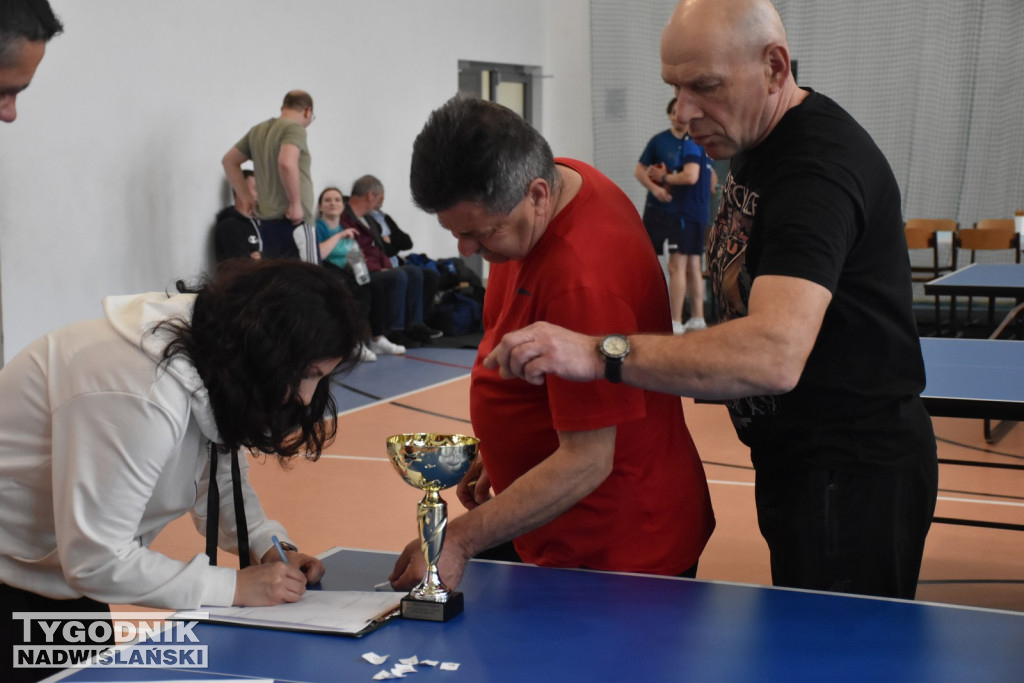 Turniej tenisa stołowego w Chmielowie