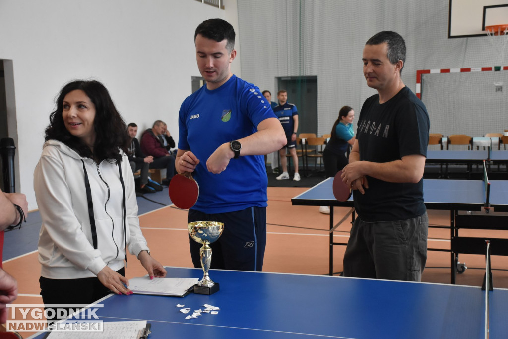 Turniej tenisa stołowego w Chmielowie