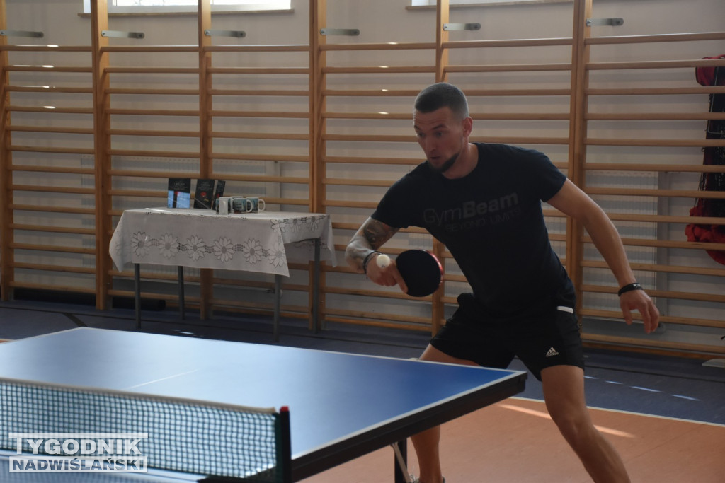 Turniej tenisa stołowego w Chmielowie
