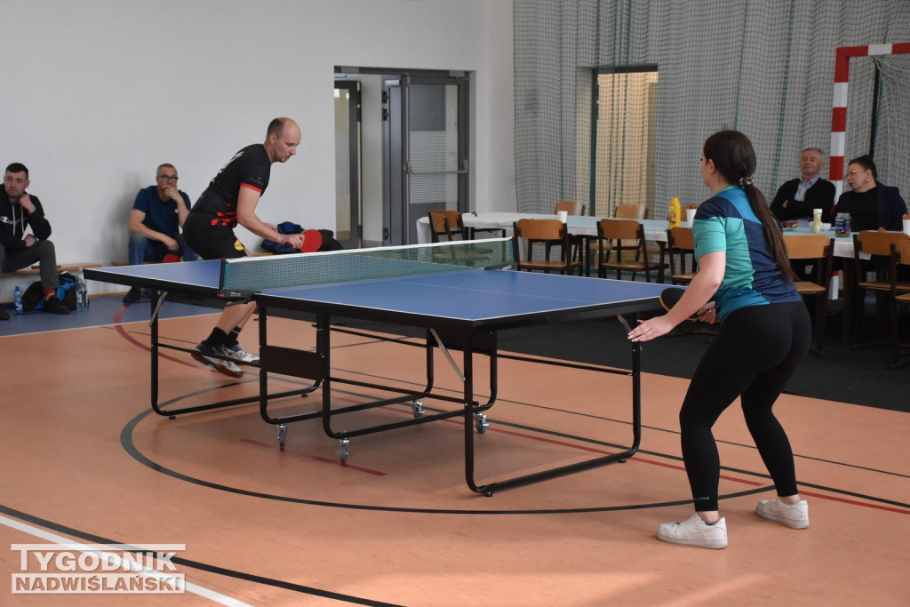 Turniej tenisa stołowego w Chmielowie