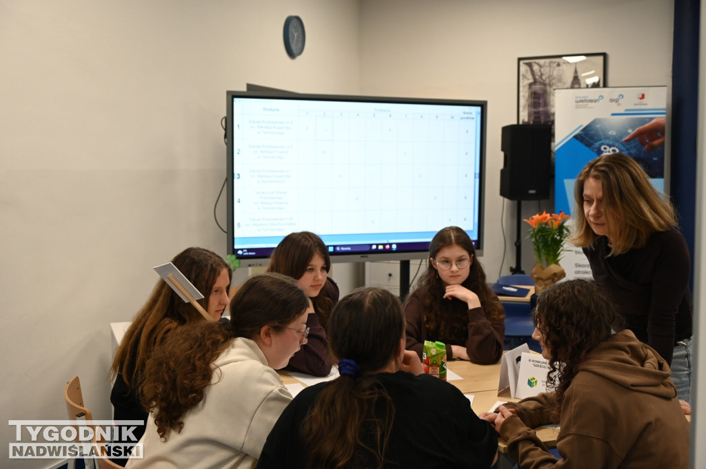 Matematyczne wyzwania w Tarnobrzegu. Za nami XI edycja konkursu „6 na 6”