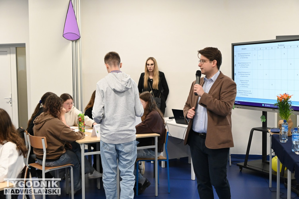 Matematyczne wyzwania w Tarnobrzegu. Za nami XI edycja konkursu „6 na 6”