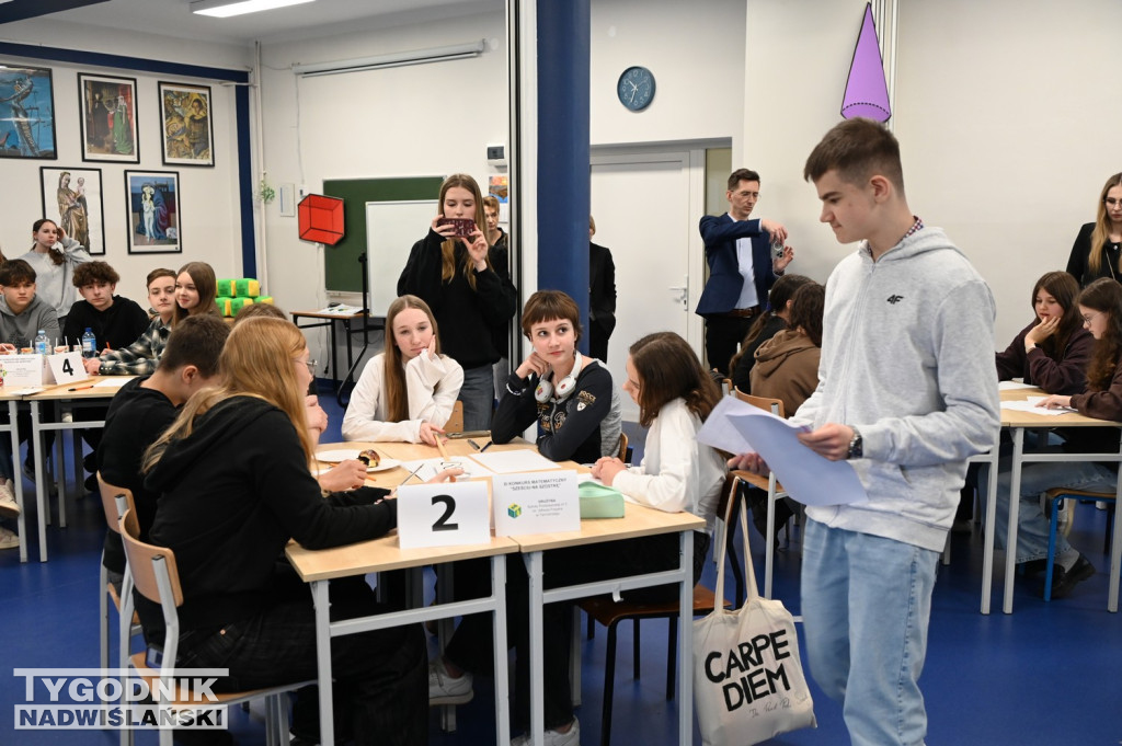 Matematyczne wyzwania w Tarnobrzegu. Za nami XI edycja konkursu „6 na 6”
