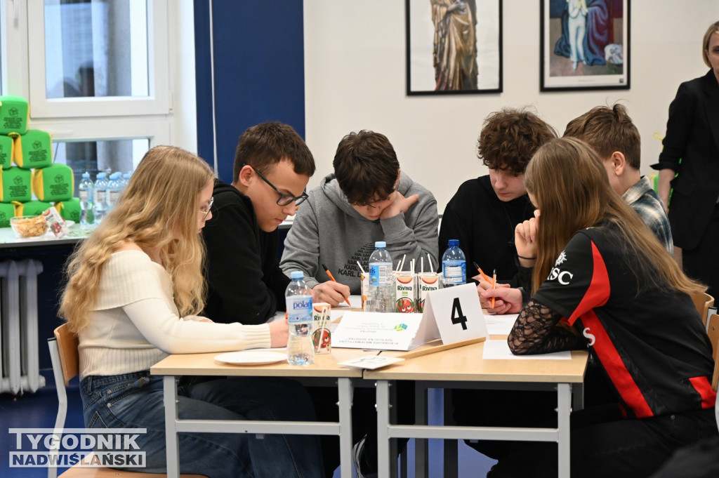 Matematyczne wyzwania w Tarnobrzegu. Za nami XI edycja konkursu „6 na 6”