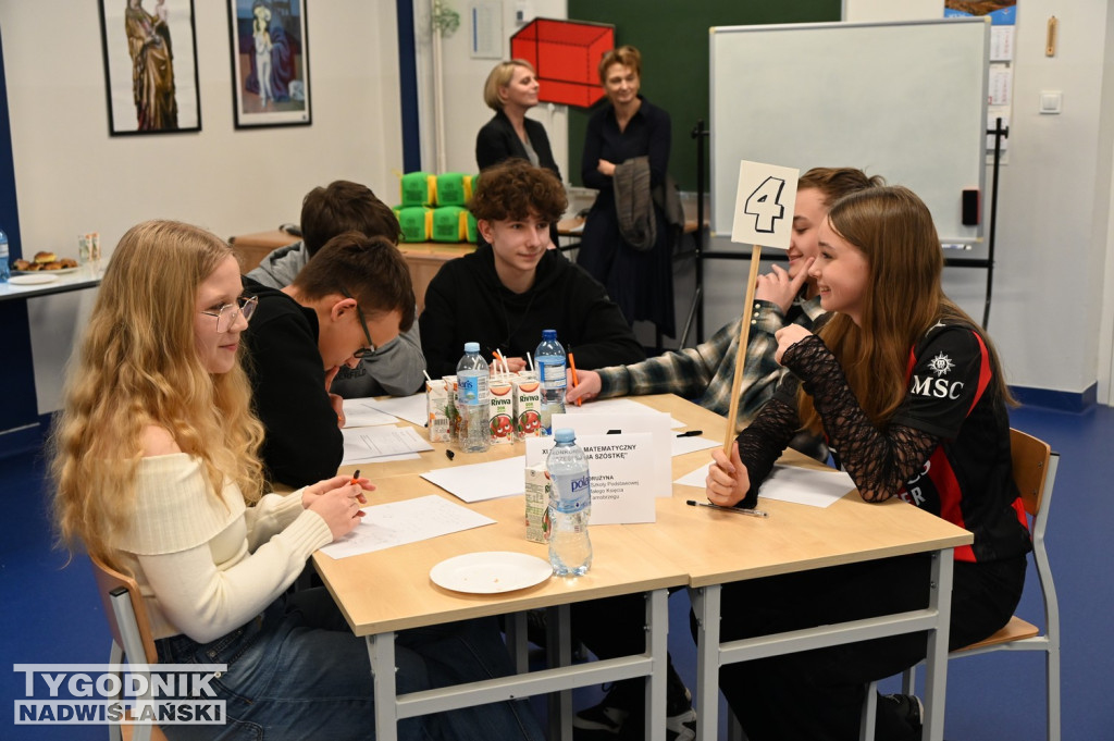 Matematyczne wyzwania w Tarnobrzegu. Za nami XI edycja konkursu „6 na 6”