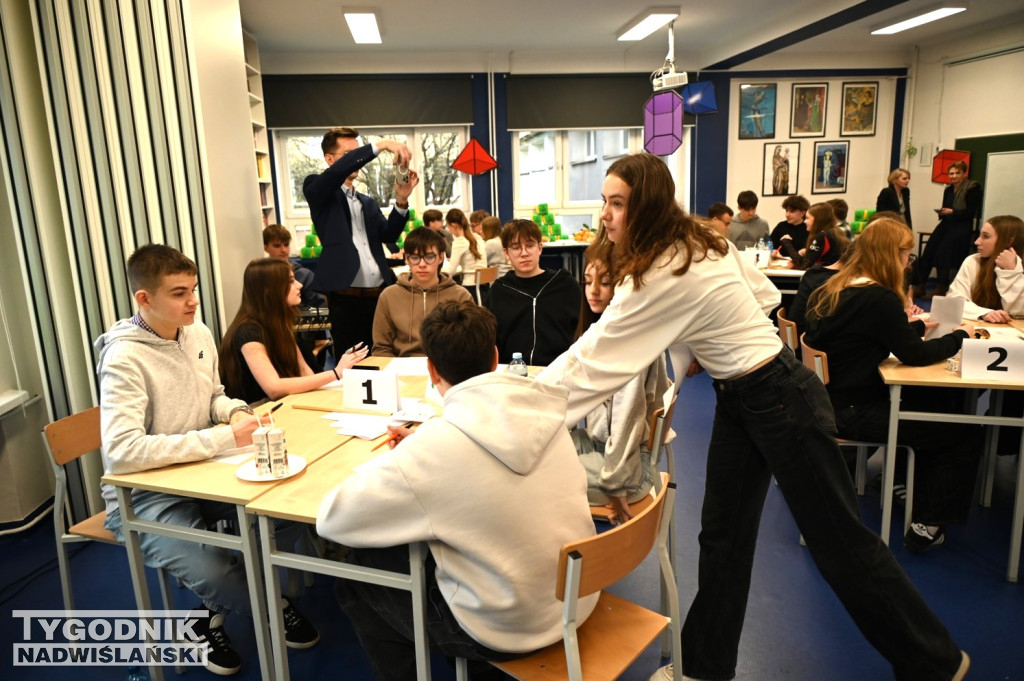 Matematyczne wyzwania w Tarnobrzegu. Za nami XI edycja konkursu „6 na 6”