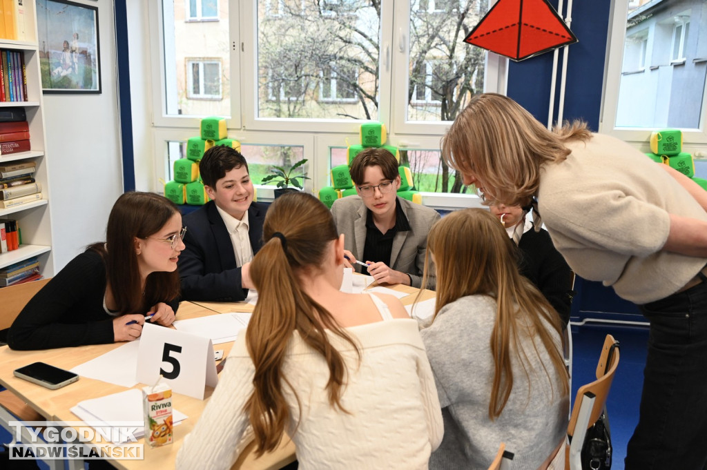 Matematyczne wyzwania w Tarnobrzegu. Za nami XI edycja konkursu „6 na 6”