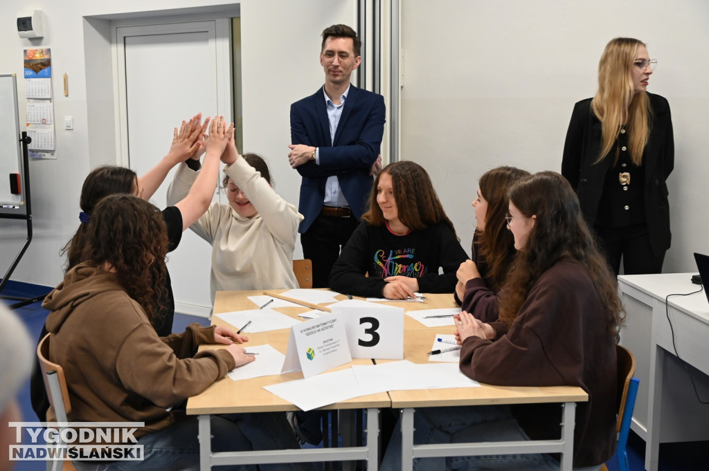 Matematyczne wyzwania w Tarnobrzegu. Za nami XI edycja konkursu „6 na 6”