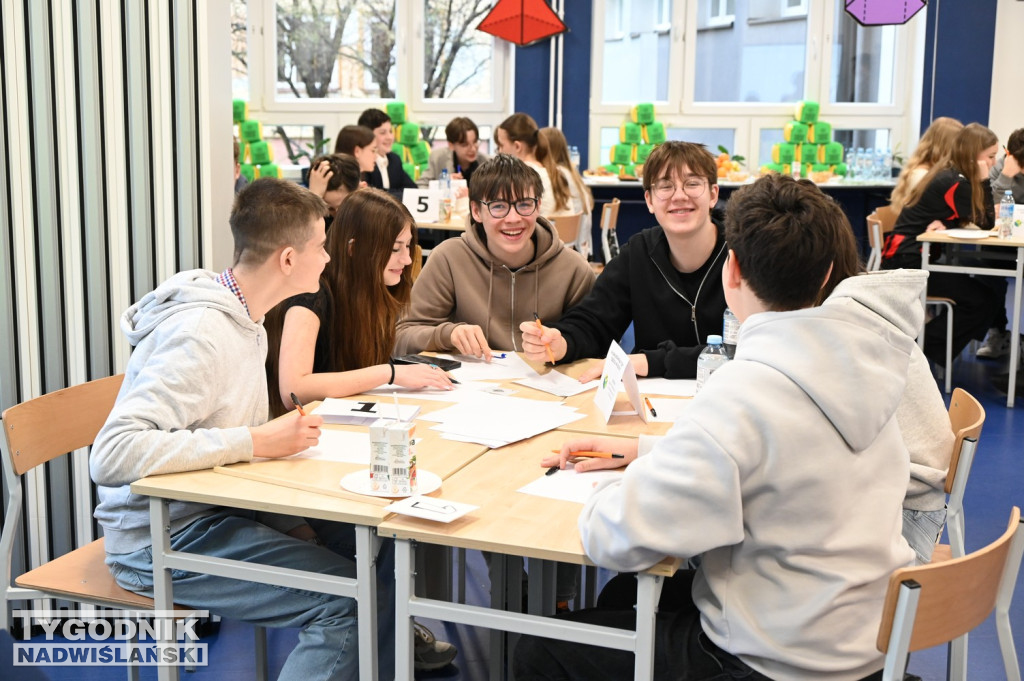 Matematyczne wyzwania w Tarnobrzegu. Za nami XI edycja konkursu „6 na 6”