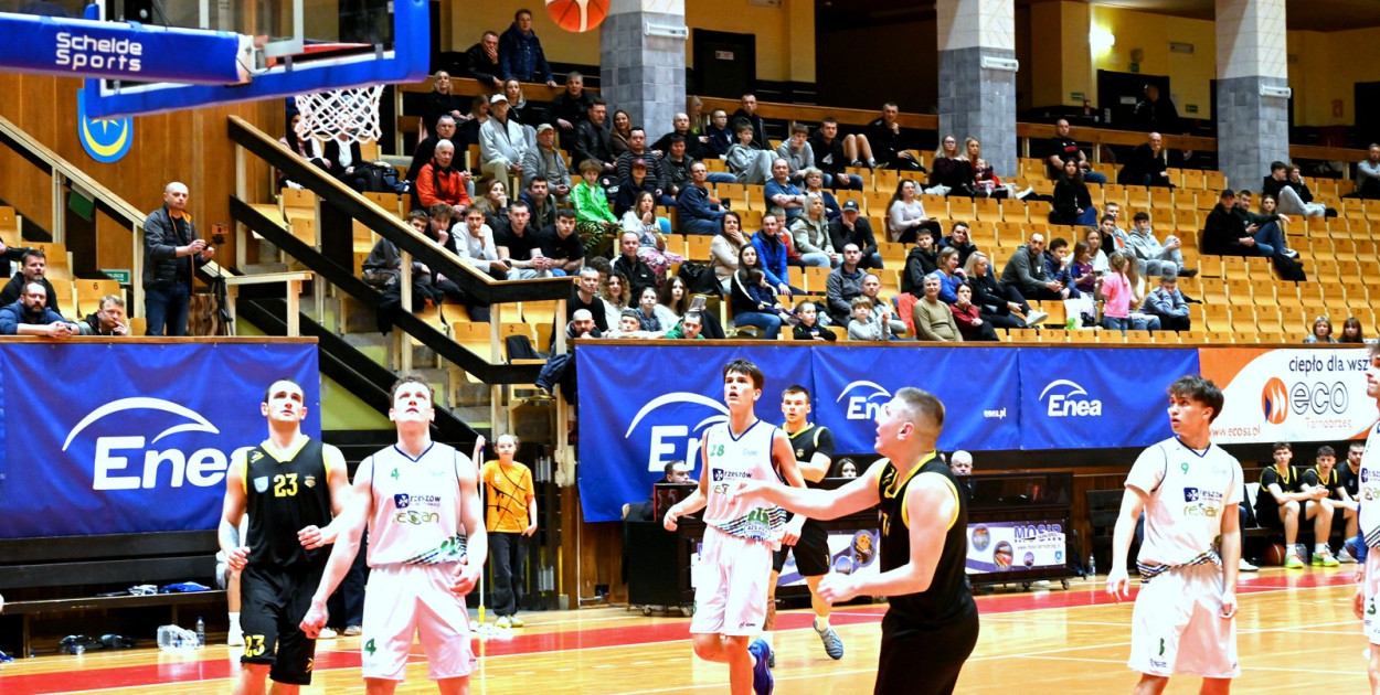 Wygrana MKKS Siarka Tarnobrzeg z AZS Politechniką Rzeszów