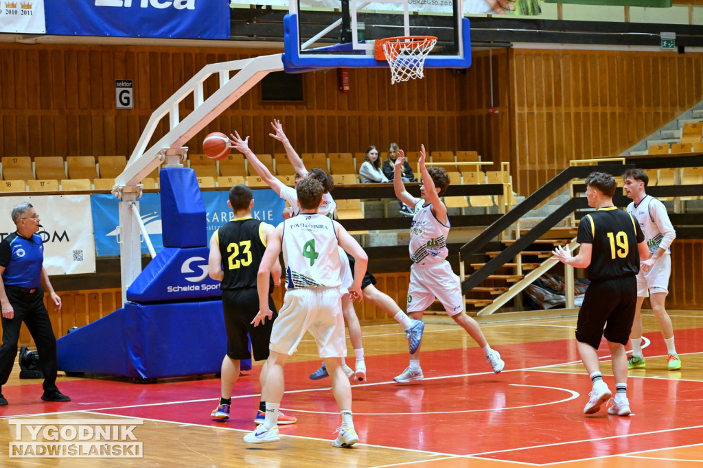 Wygrana MKKS Siarka Tarnobrzeg z AZS Politechniką Rzeszów