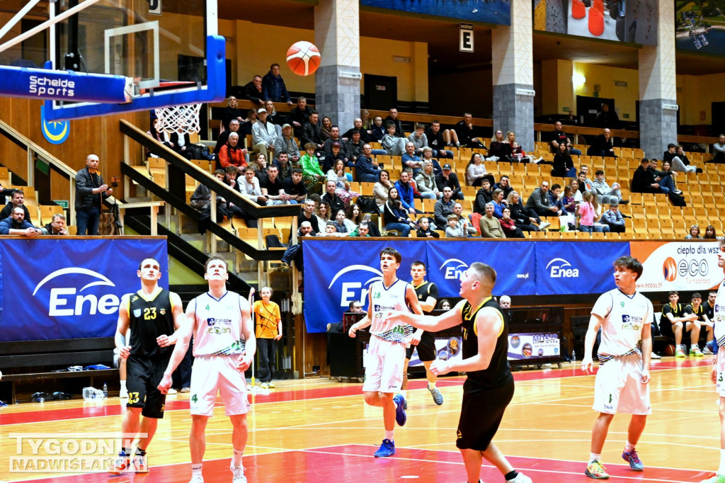 Wygrana MKKS Siarka Tarnobrzeg z AZS Politechniką Rzeszów