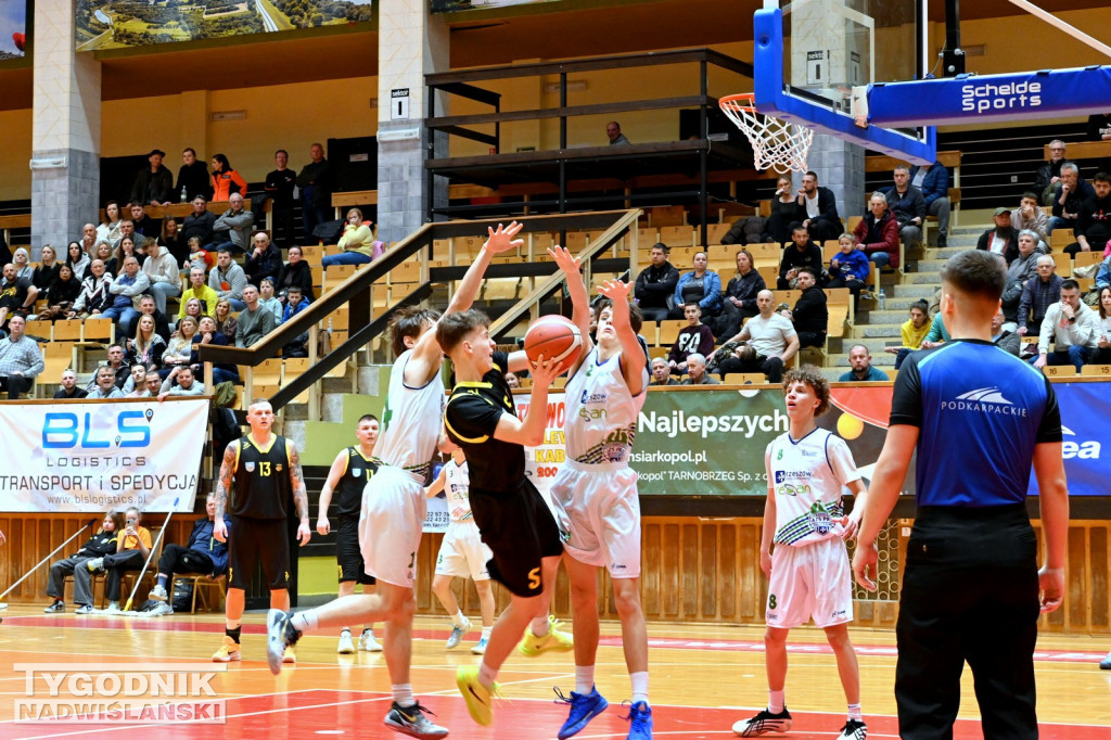 Wygrana MKKS Siarka Tarnobrzeg z AZS Politechniką Rzeszów
