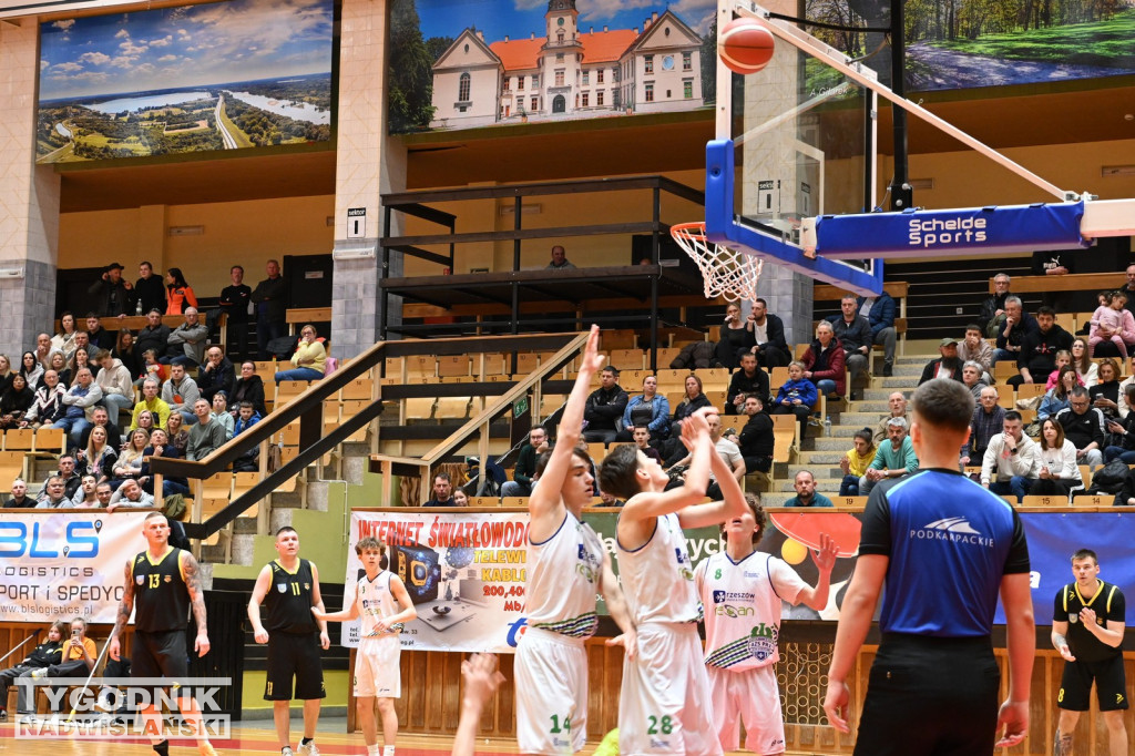 Wygrana MKKS Siarka Tarnobrzeg z AZS Politechniką Rzeszów