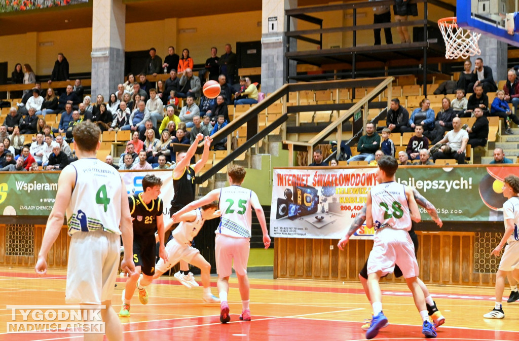 Wygrana MKKS Siarka Tarnobrzeg z AZS Politechniką Rzeszów
