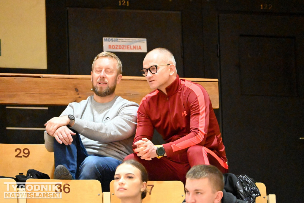 Kibice na meczu koszykarzy Siarki Tarnobrzeg