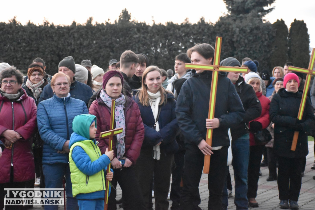 Plenerowa Droga Krzyżowa w Jadachach