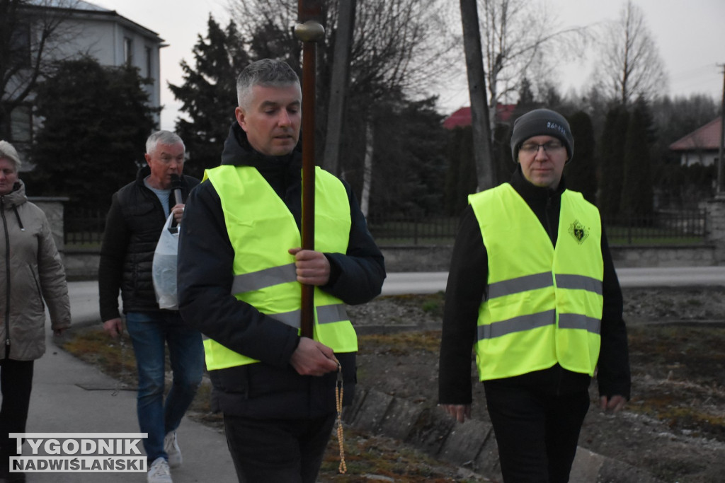 Plenerowa Droga Krzyżowa w Jadachach
