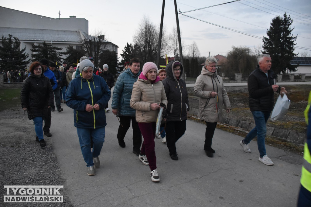 Plenerowa Droga Krzyżowa w Jadachach