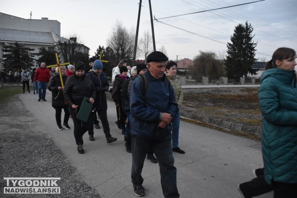 Plenerowa Droga Krzyżowa w Jadachach