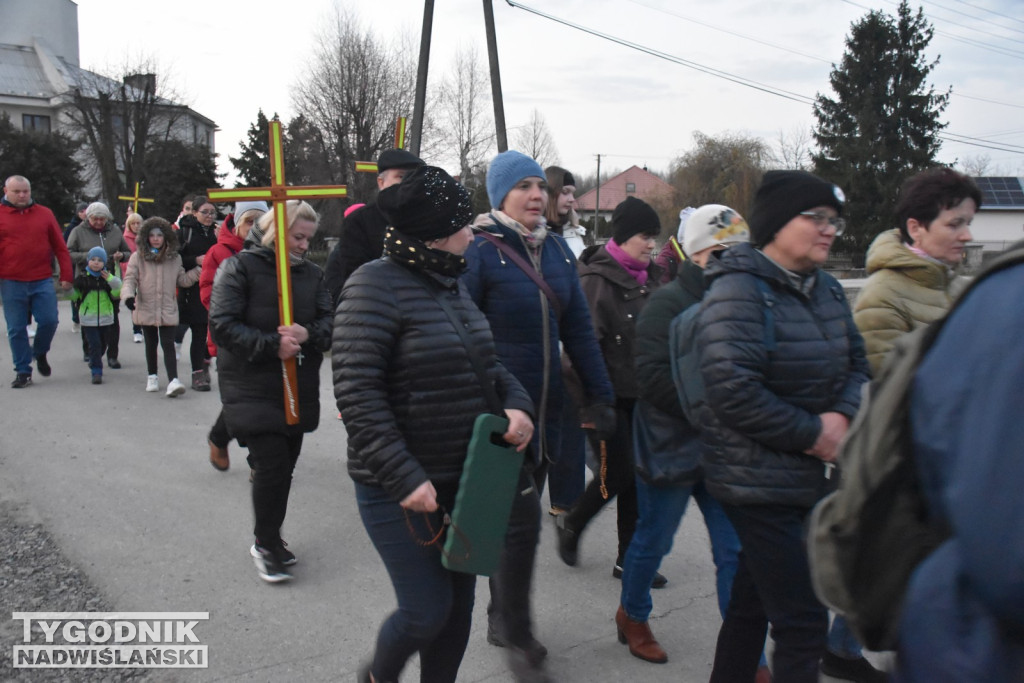 Plenerowa Droga Krzyżowa w Jadachach