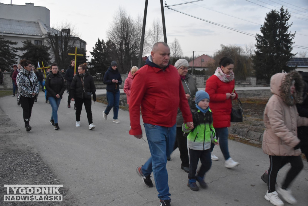 Plenerowa Droga Krzyżowa w Jadachach