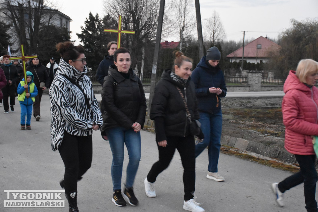 Plenerowa Droga Krzyżowa w Jadachach