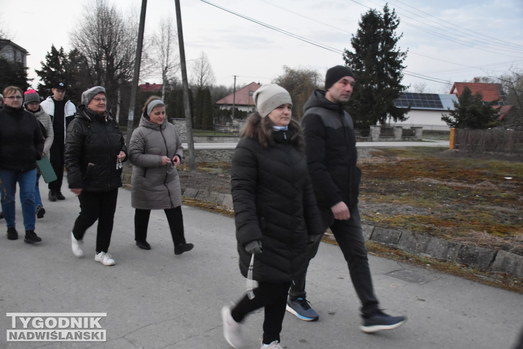 Plenerowa Droga Krzyżowa w Jadachach