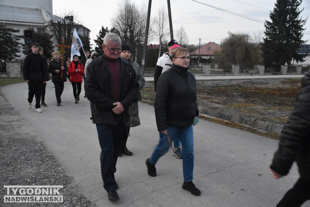 Plenerowa Droga Krzyżowa w Jadachach