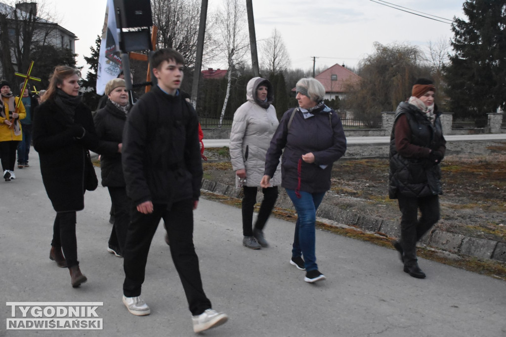 Plenerowa Droga Krzyżowa w Jadachach