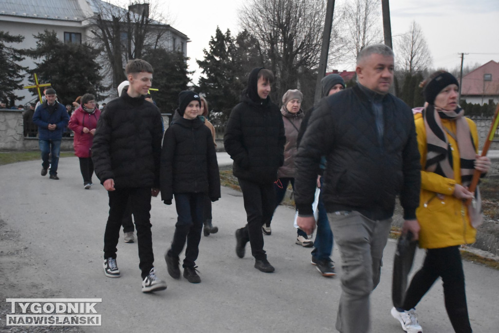 Plenerowa Droga Krzyżowa w Jadachach