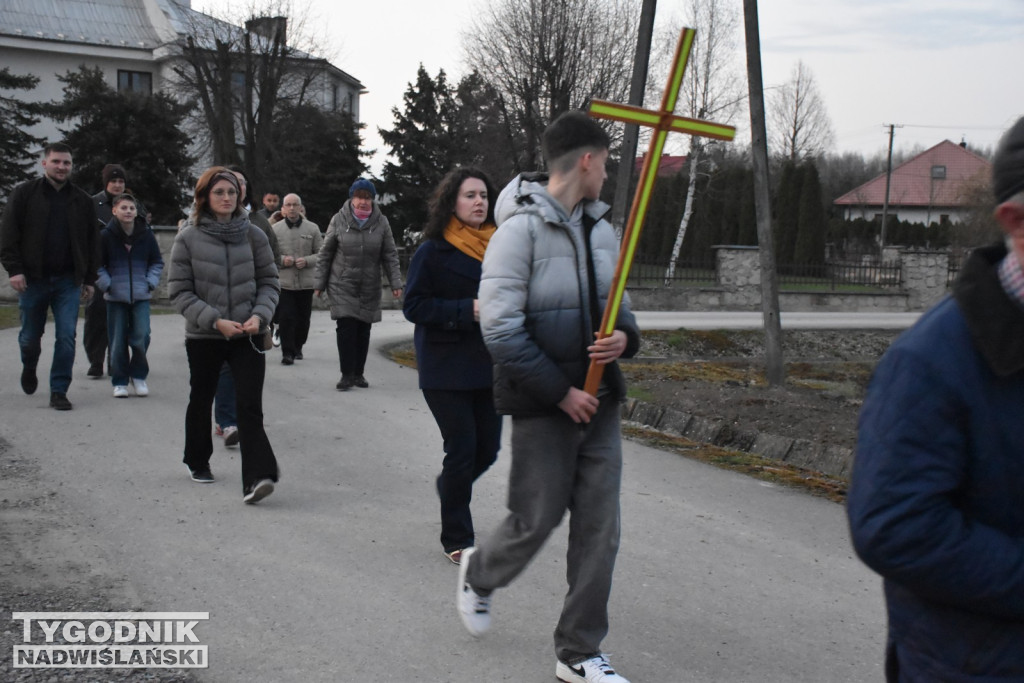 Plenerowa Droga Krzyżowa w Jadachach
